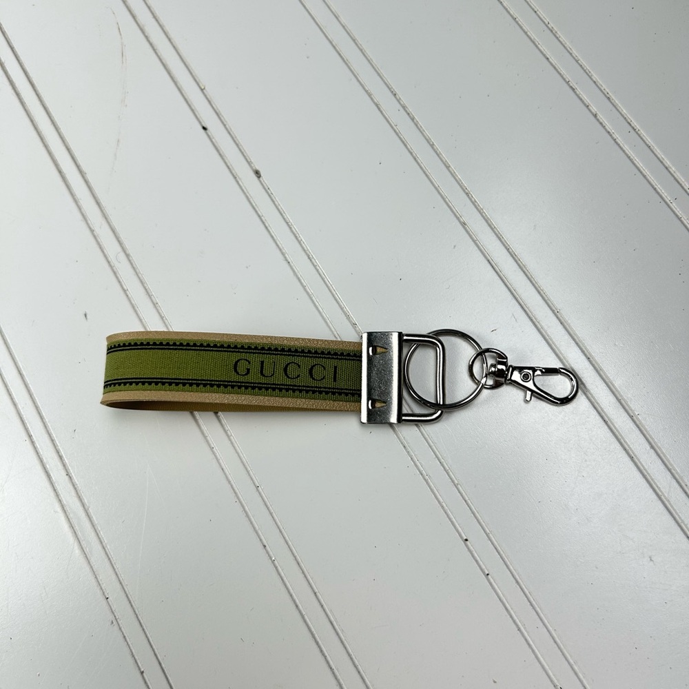 Gucci Green Upcycled Vintage Web Keychain Wristlet Unisex NEW - Picture 4 of 7